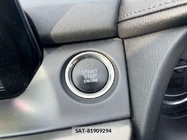 Mazda ATENZA 2017-09 8208526-21