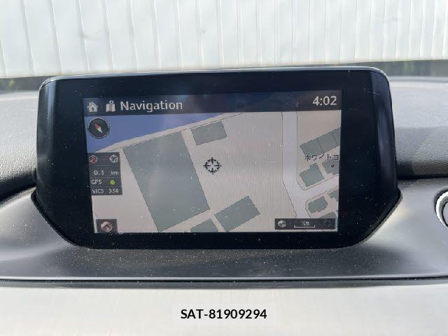 Mazda ATENZA 2017-09 8208526-4