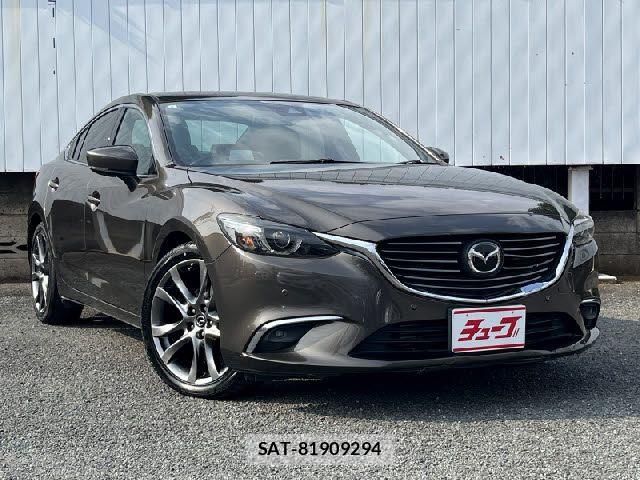 Mazda ATENZA 2017-09 8208526-6
