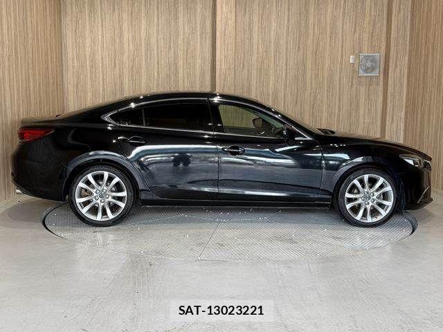 Mazda ATENZA 2016-06 8208530-18