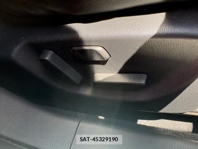 Mazda ATENZA 2014-09 8230713-25
