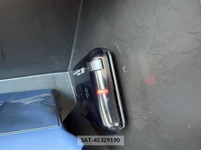 Mazda ATENZA 2014-09 8230713-26