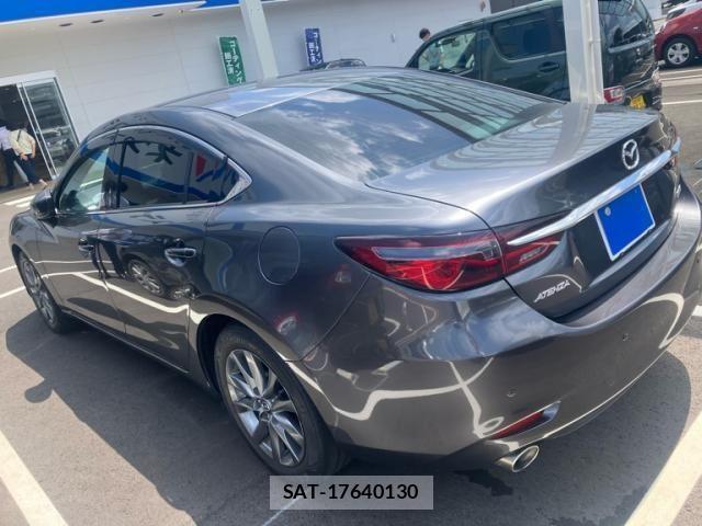Mazda ATENZA 2018-10 8245804-5
