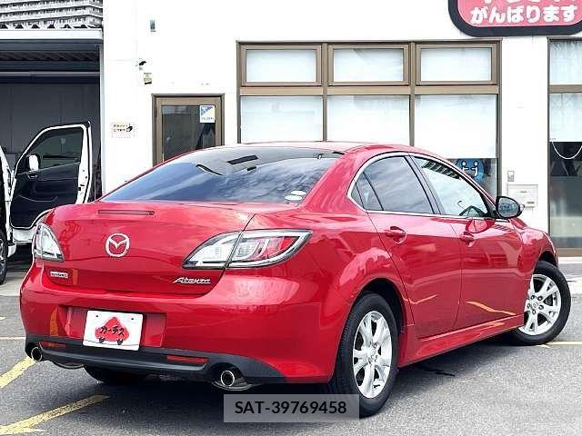 Mazda ATENZA 2011-05 8245805-2
