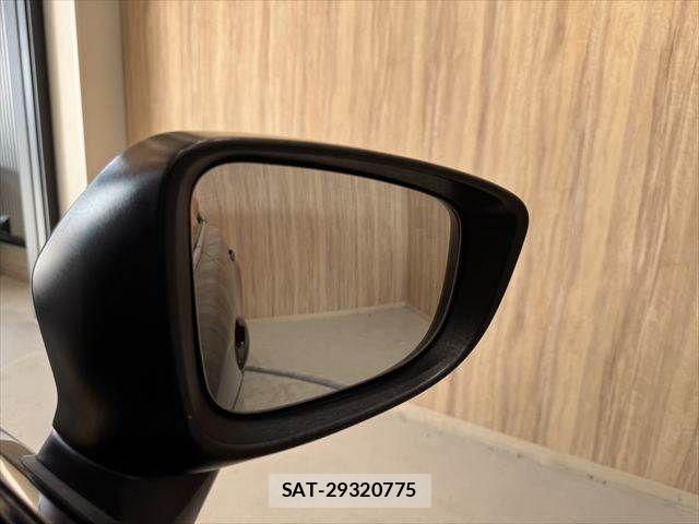 Mazda ATENZA 2013-08 8315277-7