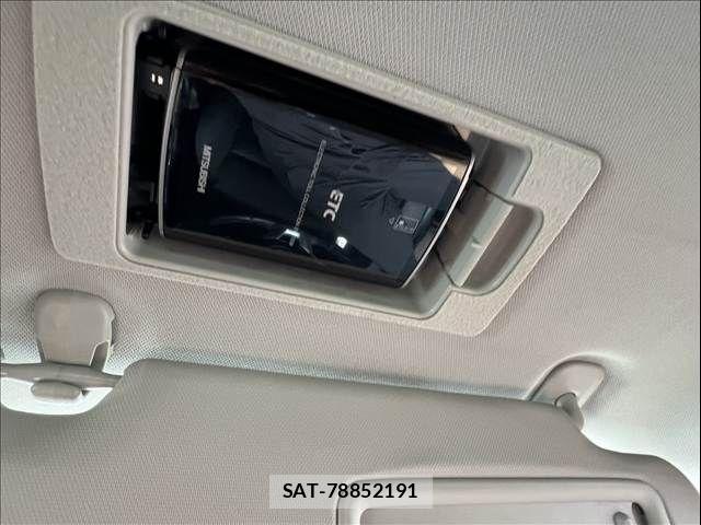 Mazda ATENZA 2013-07 8336661-28