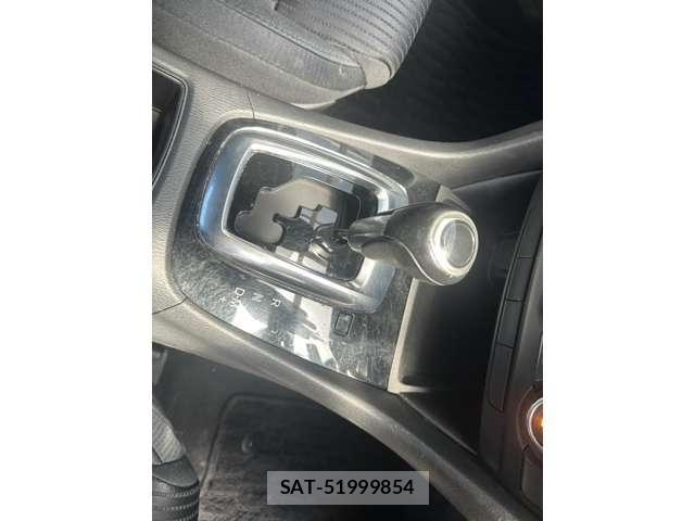 Mazda ATENZA 2013-02 8354891-29