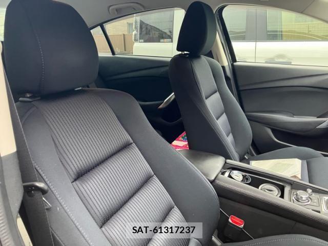 Mazda ATENZA 2017-08 8371826-12