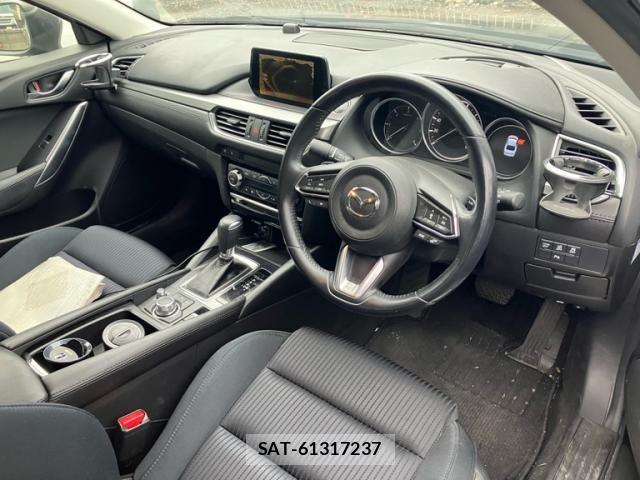 Mazda ATENZA 2017-08 8371826-13