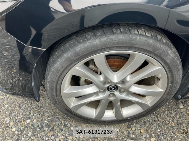 Mazda ATENZA 2017-08 8371826-3