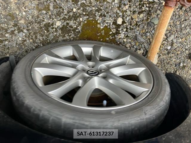 Mazda ATENZA 2017-08 8371826-4