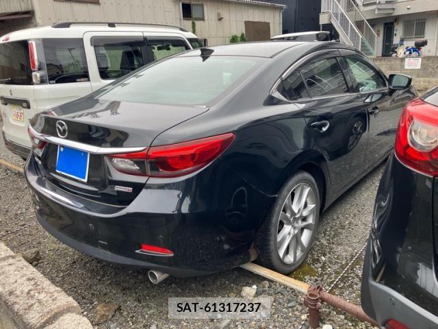 Mazda ATENZA 2017-08 8371826-6