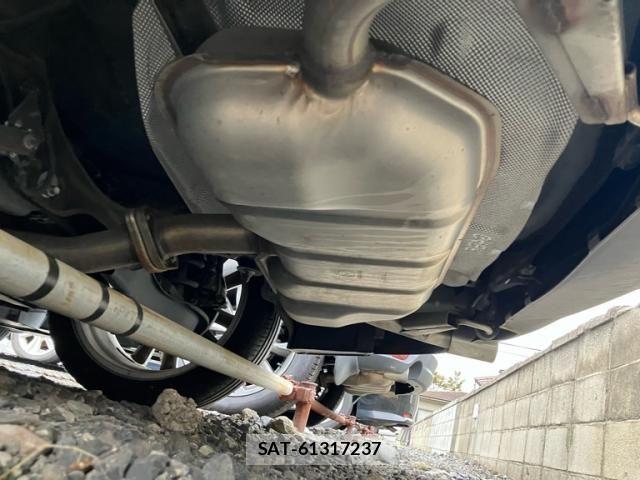 Mazda ATENZA 2017-08 8371826-8