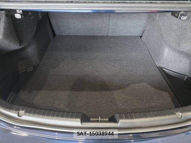Mazda ATENZA 2015-01 8413411-12