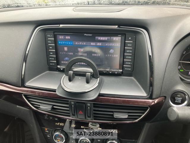 Mazda ATENZA 2014-07 8413417-19