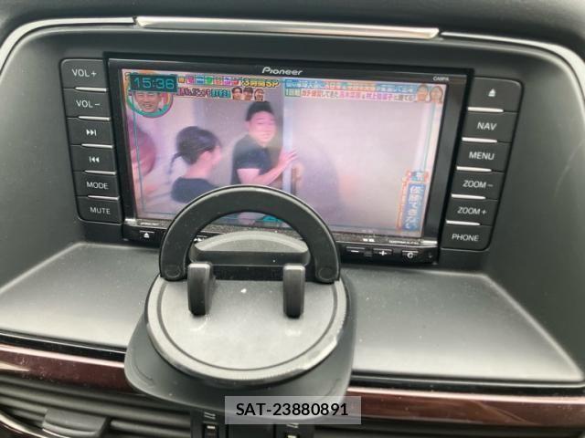 Mazda ATENZA 2014-07 8413417-21
