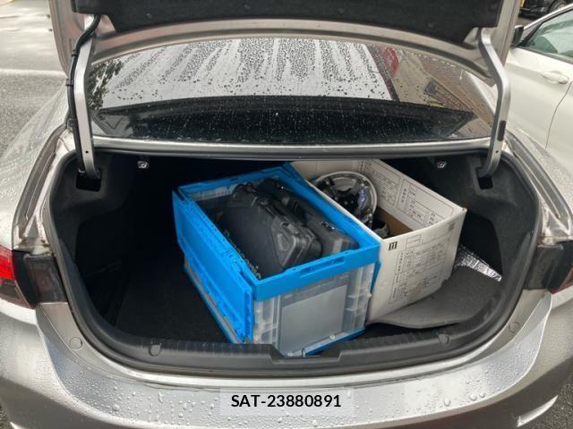 Mazda ATENZA 2014-07 8413417-25
