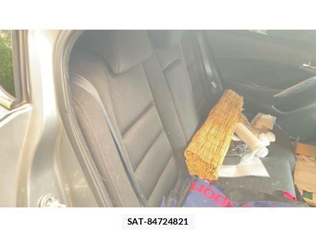 Mazda ATENZA 2013-06 8457864-4