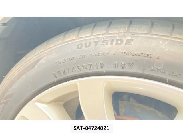 Mazda ATENZA 2013-06 8457864-8