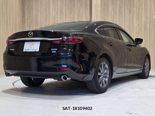 Mazda ATENZA 2019-01 8457279-18
