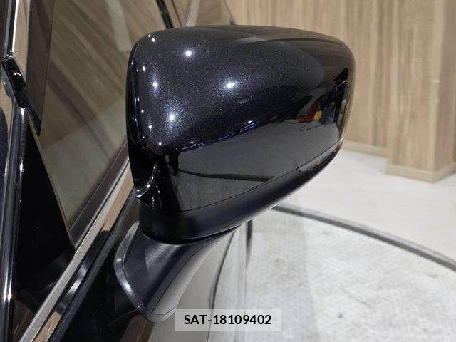 Mazda ATENZA 2019-01 8457279-24