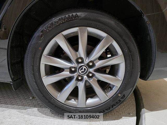 Mazda ATENZA 2019-01 8457279-28