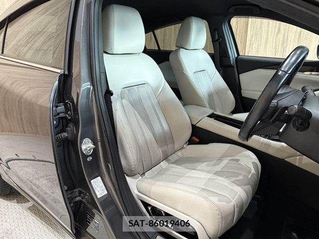 Mazda ATENZA 2018-06 8525633-9