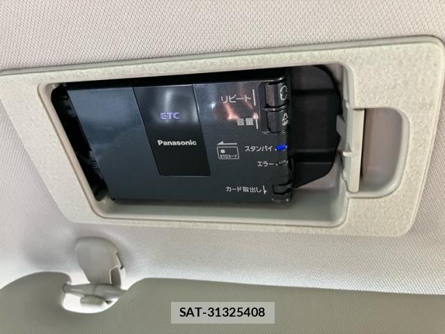 Mazda ATENZA 2014-02 8525634-20