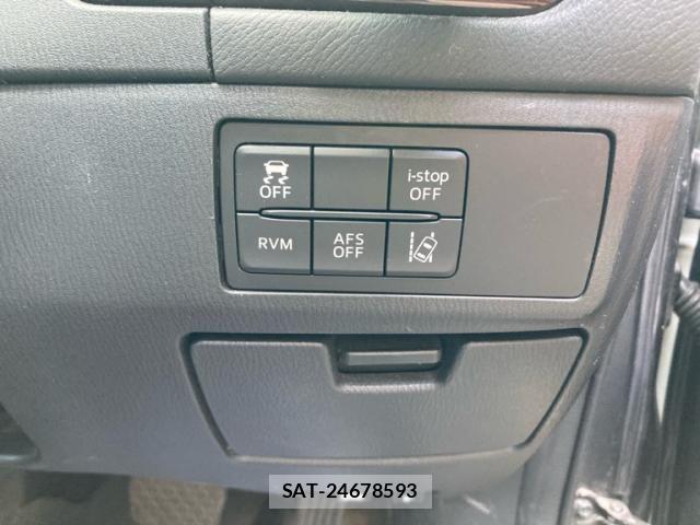 Mazda ATENZA 2014-01 8525635-11