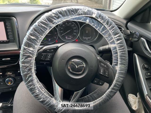 Mazda ATENZA 2014-01 8525635-13