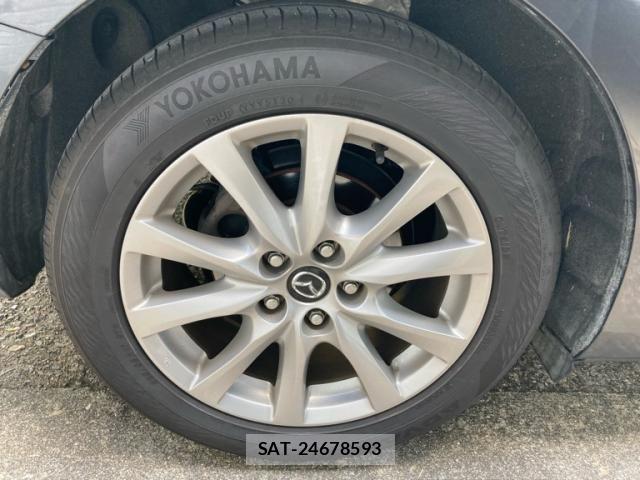 Mazda ATENZA 2014-01 8525635-5