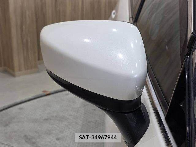 Mazda ATENZA 2019-01 8562535-25