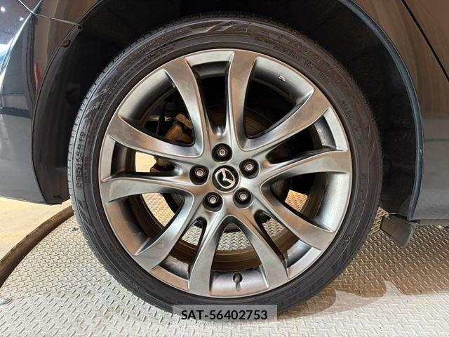 Mazda ATENZA 2018-01 8562537-28