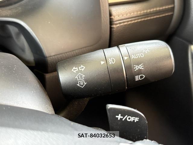 Mazda ATENZA 2018-02 8627565-25