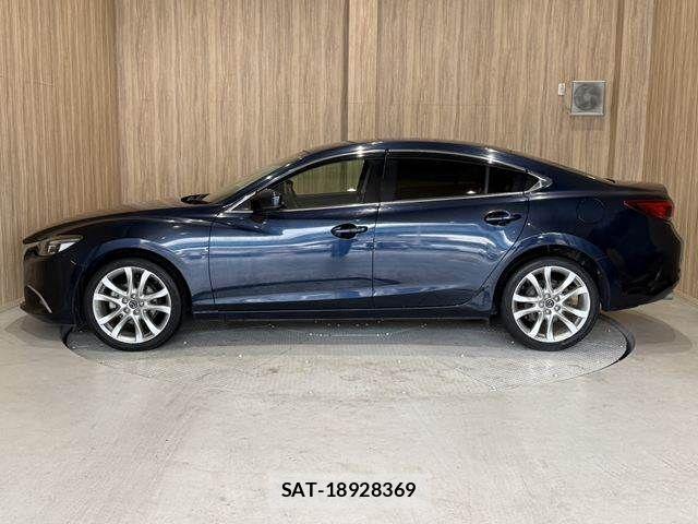 Mazda ATENZA 2016-11 8743612-21