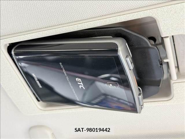 Mazda ATENZA 2013-12 8743614-13