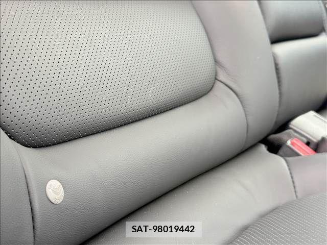 Mazda ATENZA 2013-12 8743614-15