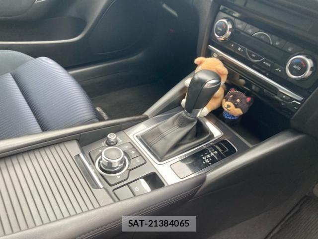 Mazda ATENZA 2016-02 8743617-16