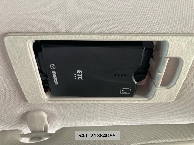 Mazda ATENZA 2016-02 8743617-18