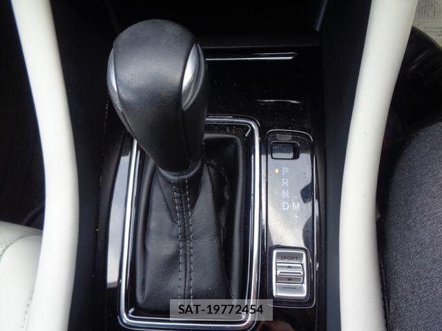 Mazda ATENZA 2019-03 8743608-19