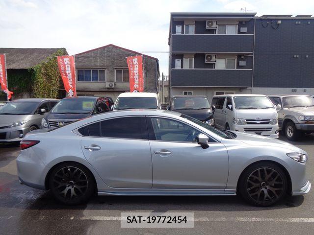 Mazda ATENZA 2019-03 8743608-8