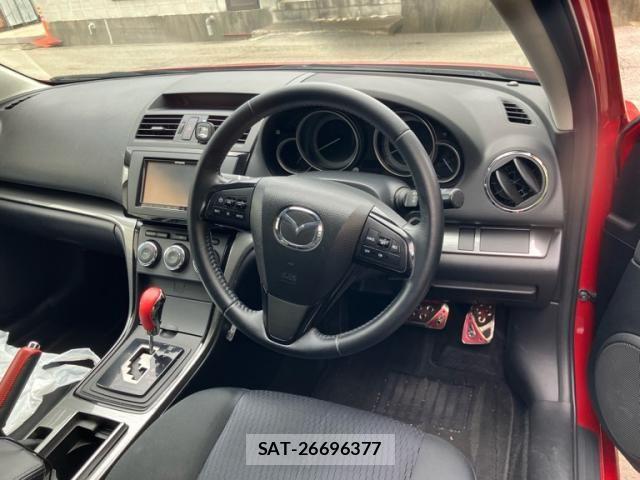 Mazda ATENZA 2011-10 8848613-11