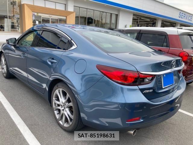 Mazda ATENZA 2013-06 8871390-3