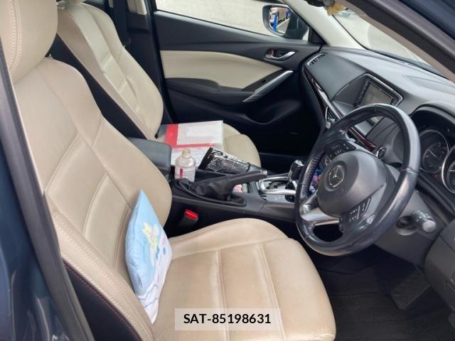 Mazda ATENZA 2013-06 8871390-8