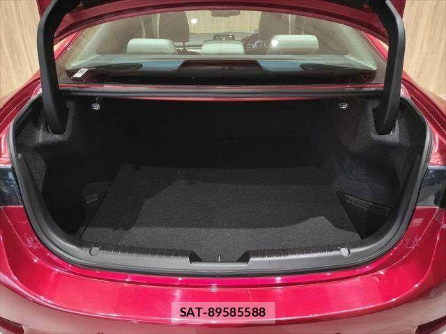 Mazda ATENZA 2016-05 8880624-9