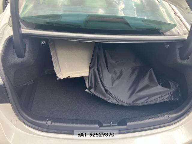 Mazda ATENZA 2016-01 8880625-24