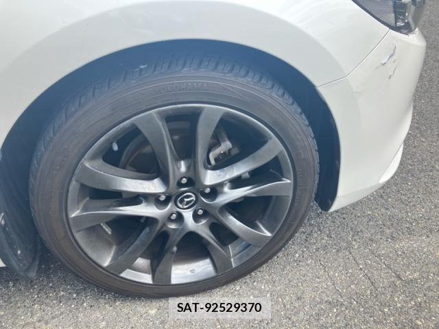 Mazda ATENZA 2016-01 8880625-5