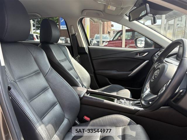 Mazda ATENZA 2015-03 8131089-4