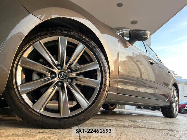 Mazda ATENZA 2019-01 8208532-12