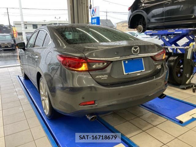 Mazda ATENZA 2018-03 8743619-9